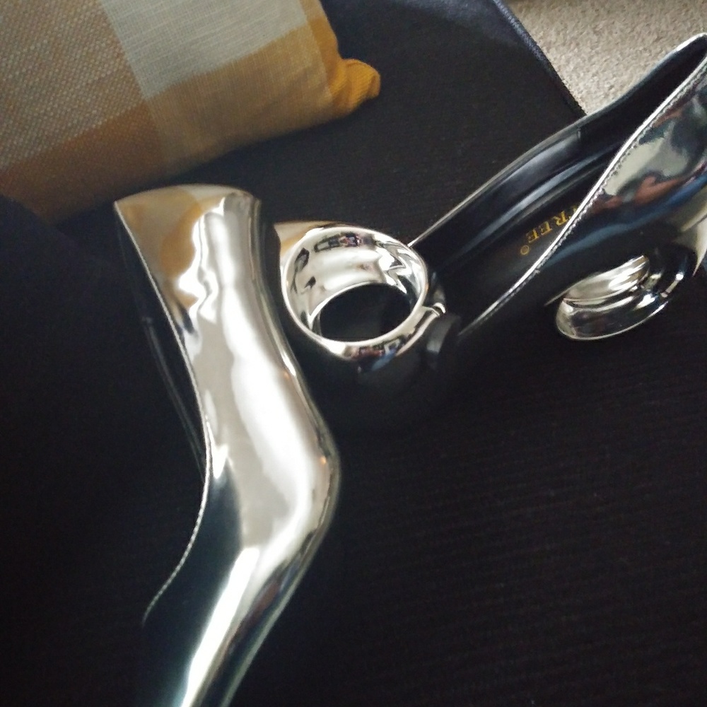 Shoes - Picture 3 of 3